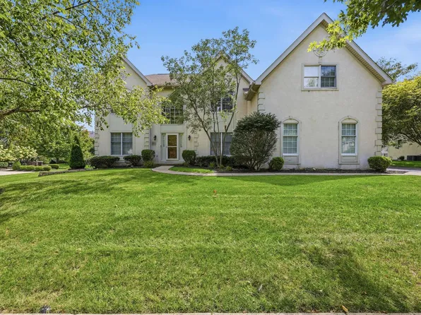 4823 Vista Ridge Dr, Dublin, OH 43017