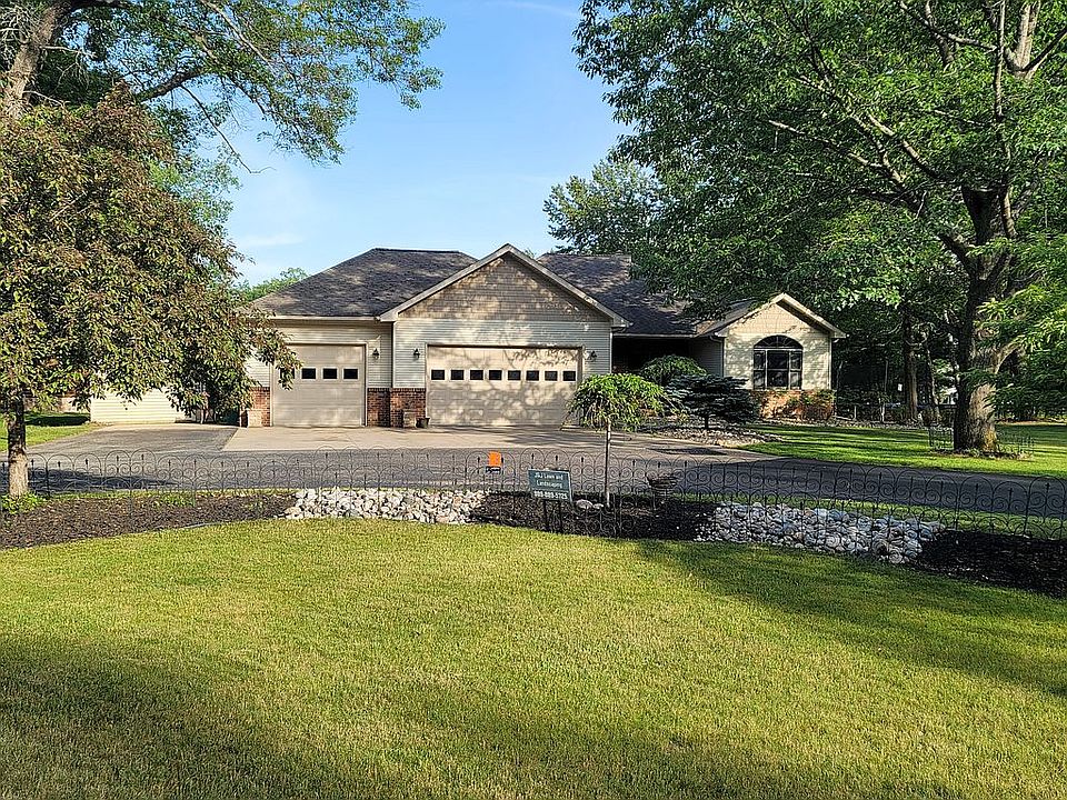 1st image of 104 Sandy Shore Dr