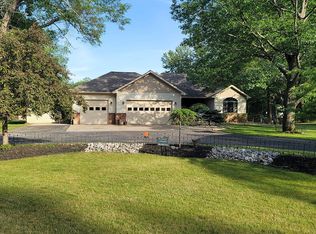 104 Sandy Shore Dr, Houghton Lake, MI 48629