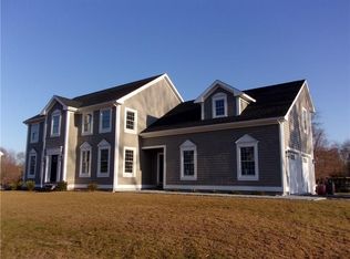 1 Fox Run Rd, Barrington, RI 02806