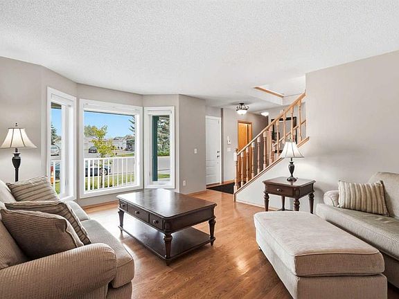 4th image of 122 NE Douglas Woods Hl SE