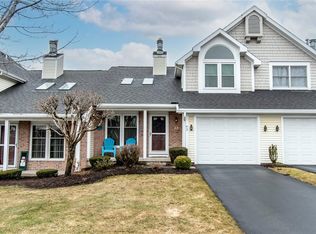 42 Genesee View Trl, Rochester, NY 14623