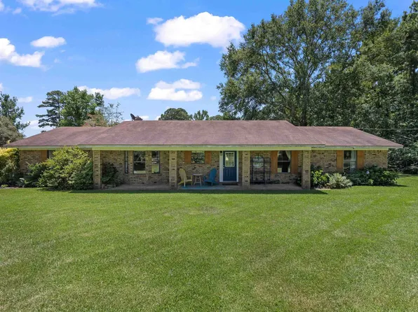 162 County Road 304, Carthage, TX 75633