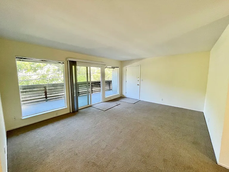2378 Sir Francis Drake Blvd #5 — Photo 2