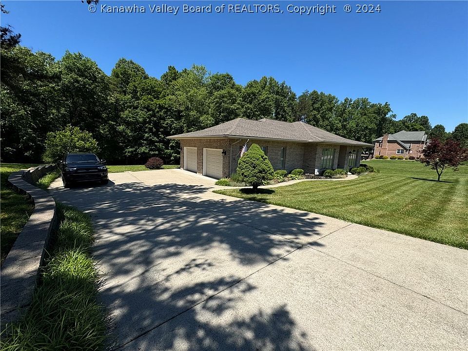 2nd image of 113 Grant Dr