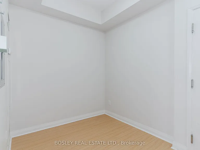 220 Victoria St #803 — Photo 3
