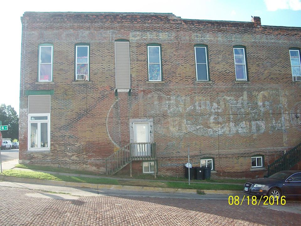2nd image of 602 E Main St