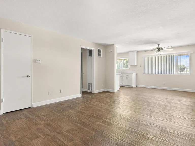 Waldorf Apartments- Riverside, CA — Photo 33