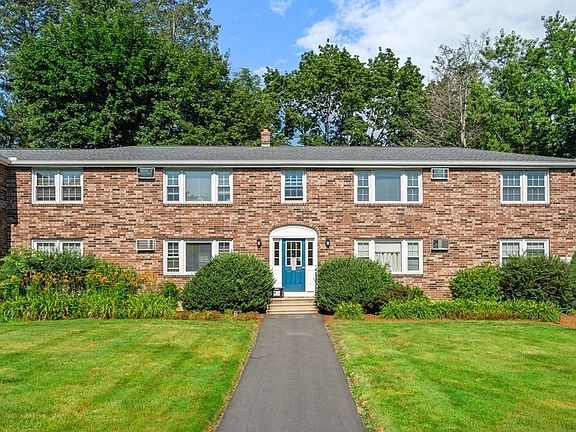 2nd image of 1 Myles Standish Dr Unit 4