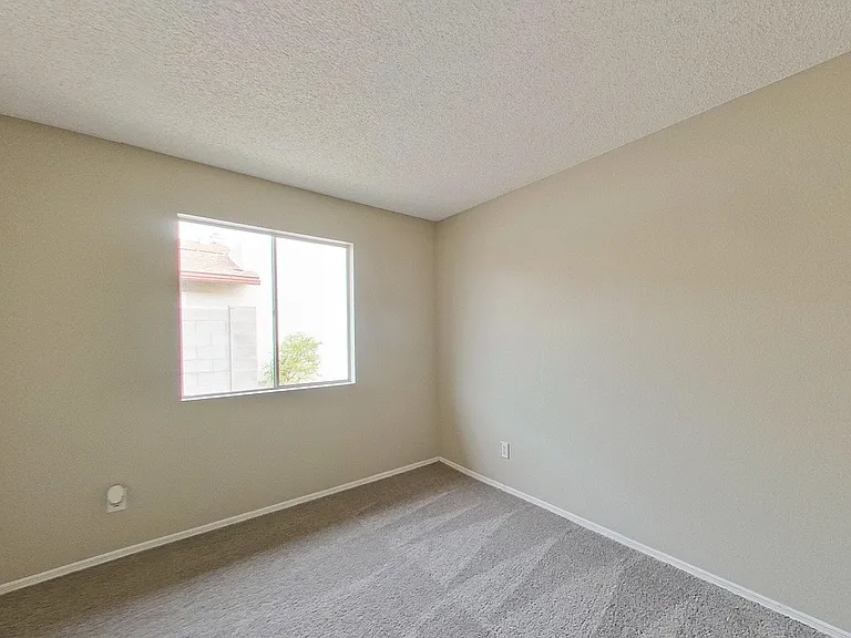 19822 N 10th Pl — Photo 5