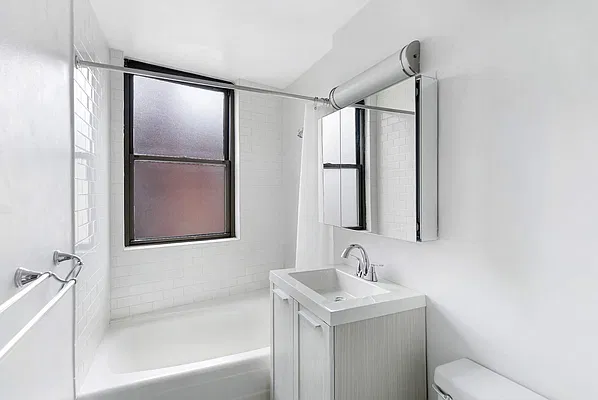 Sold by Compass | media 7