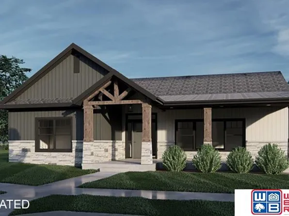 1111 Ironwood Dr, Seward, NE 68434