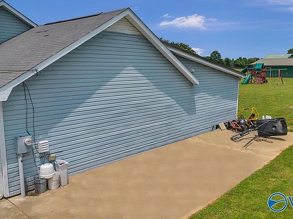 3rd image of 1019 Walker Ln