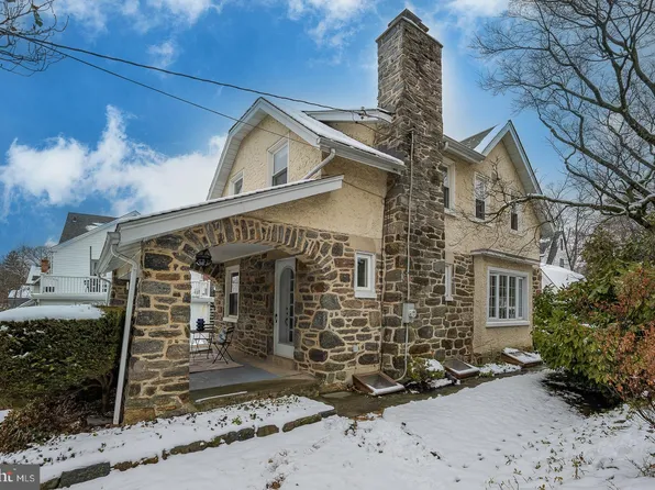 15 Woodbine Ave, Narberth, PA 19072