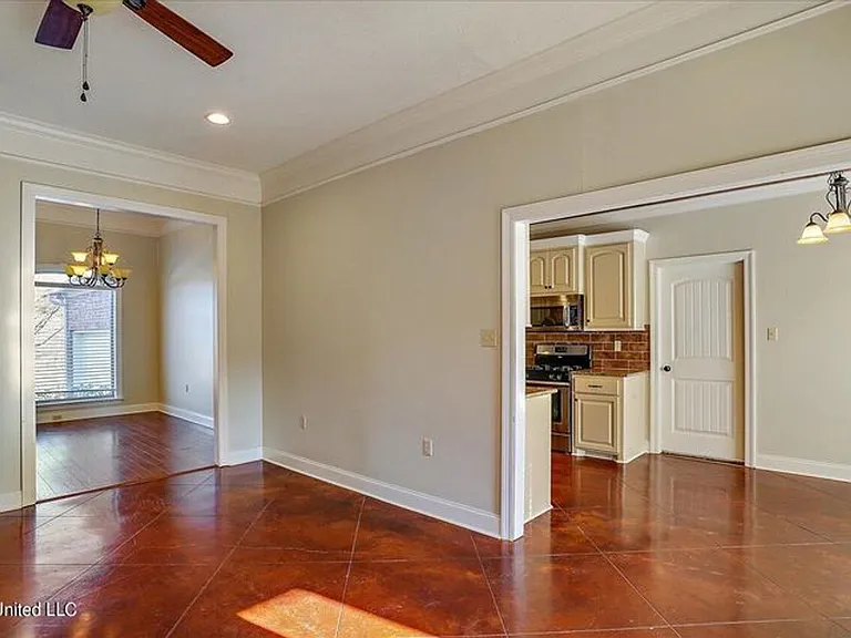 852 Willow Grande Cir — Photo 11