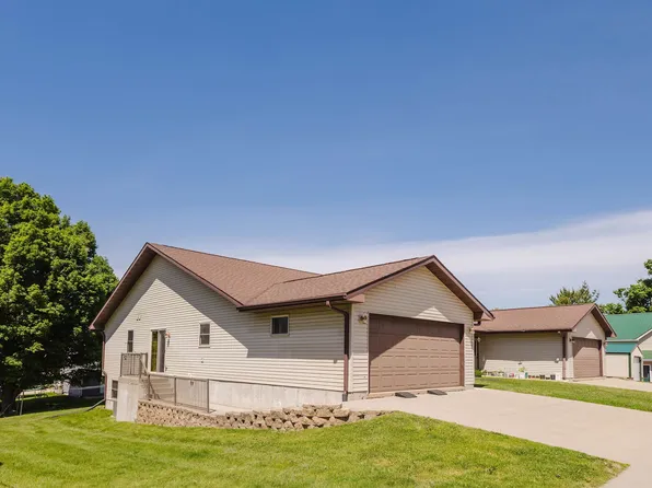104 W Grant St, Montfort, WI 53569