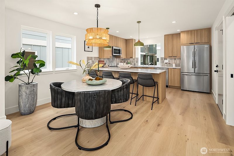 4th image of 535 N 70th Street