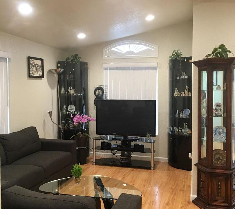 2nd image of 2600 Senter Rd Spc 230