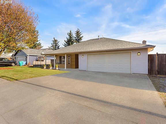 2nd image of 3507 NE 161st Ave