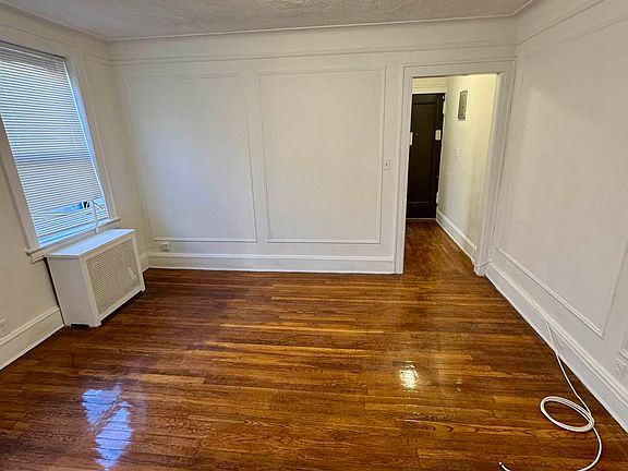 5th image of 30-83 33rd St #4D