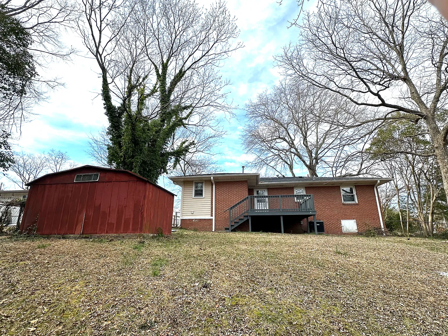 3 bed, 1150 sqft, $1,690 — Photo 3