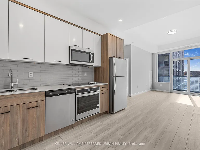 20 George St #2107 — Photo 7
