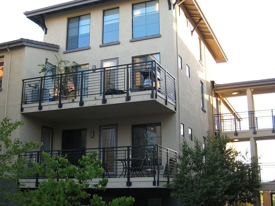 1st image of 800 N 8th St Unit 300