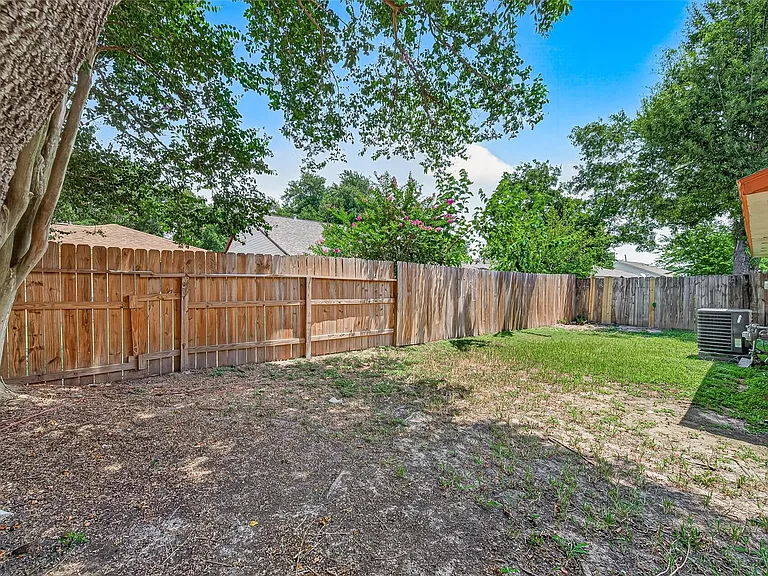 19942 Great Elms Dr — Photo 31