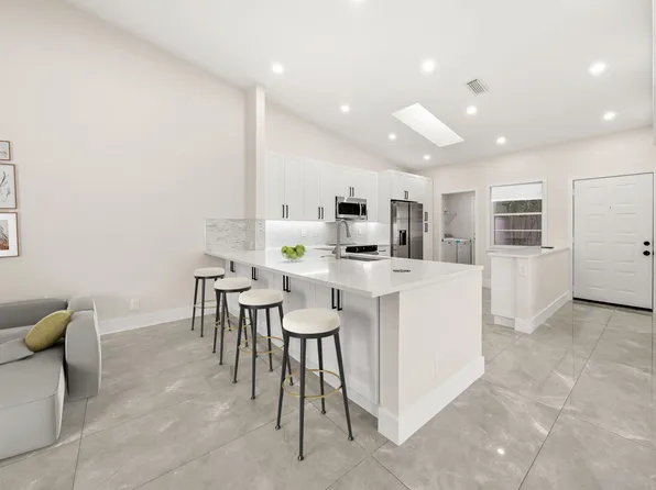 6383 Pointe Pleasant Circle, Delray Beach, FL 33484