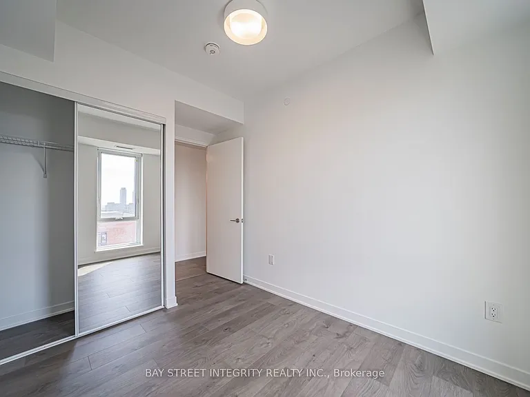 10 Oak St #903 — Photo 22