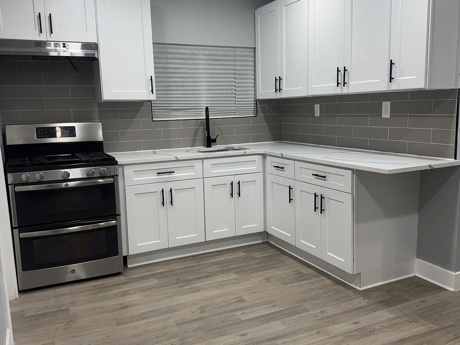 3 bed, 1200 sqft, $1,400 — Photo 1