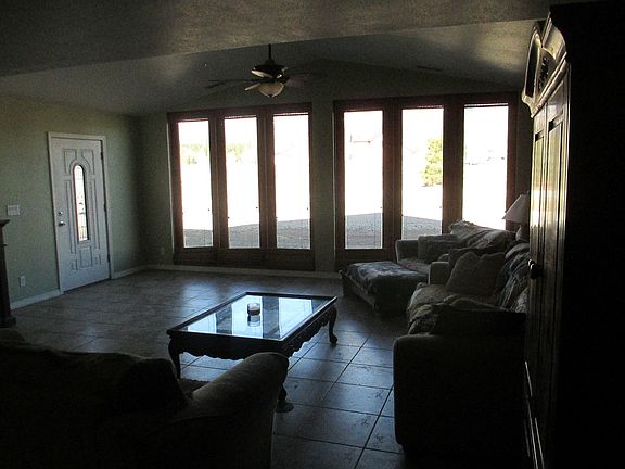 Low E4 Glass & Bamboo Blinds