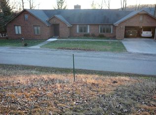 78 Overlook Dr, Waverly, OH 45690