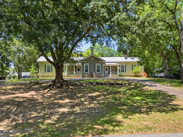 703 Forrest Ave, Rockmart, GA 30153