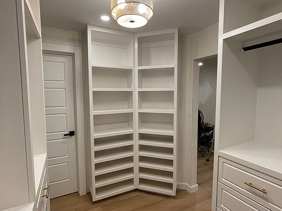 5th image of 1166 Kelsey Dr