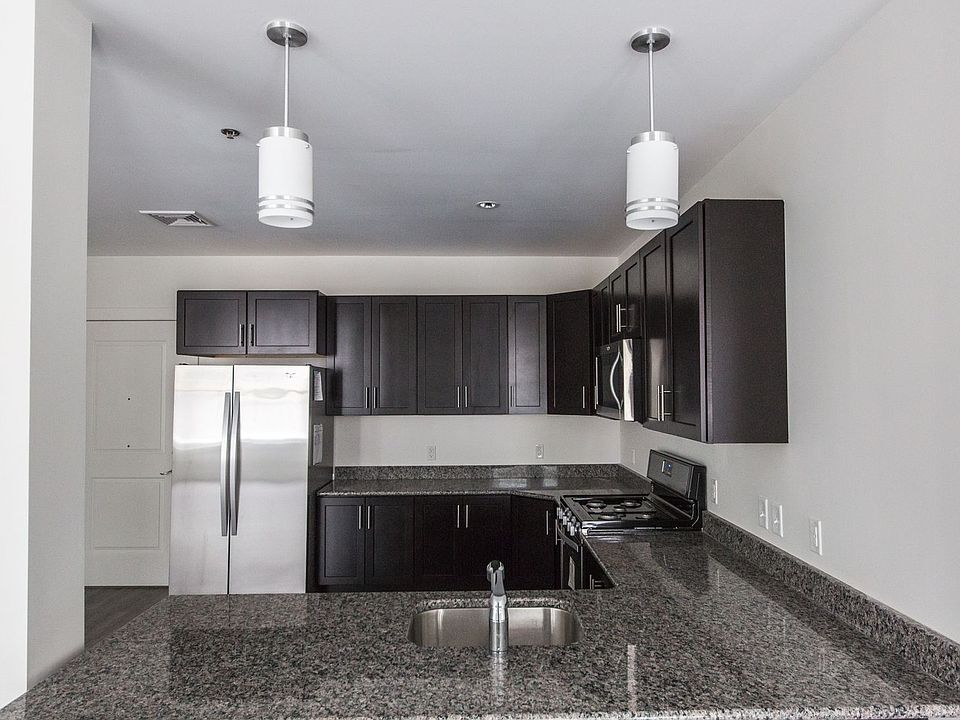 1st image of 9 S Beaver St Unit 24