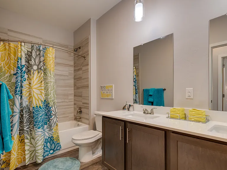 Liberty Creek Village — Photo 44