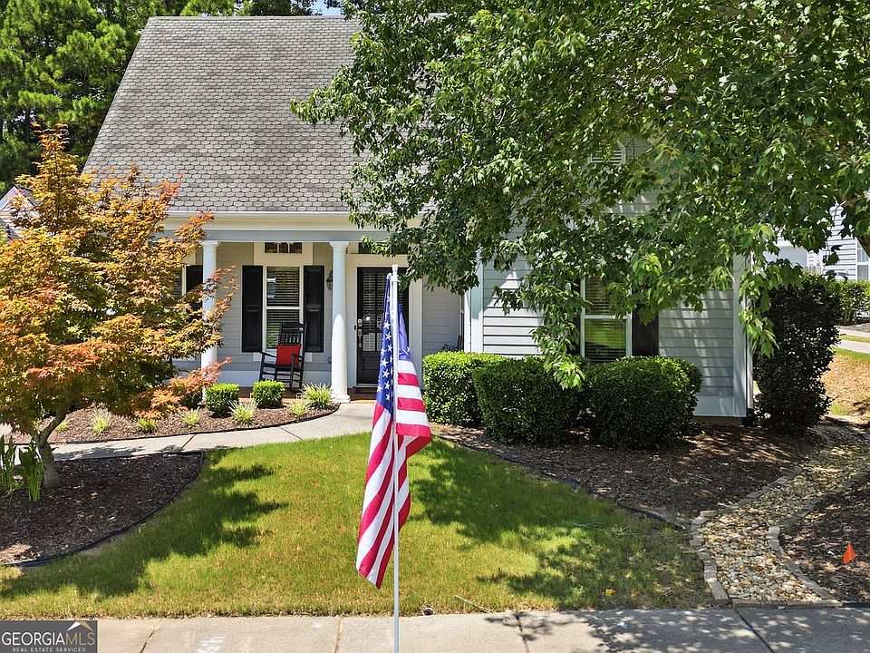 1st image of 306 Pinehurst Way