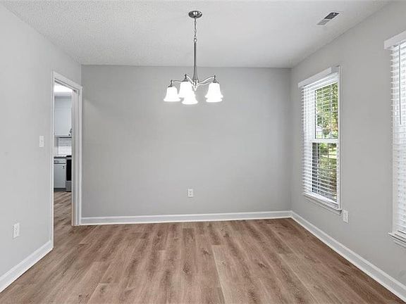 4th image of 718 Hammer Mill Ct