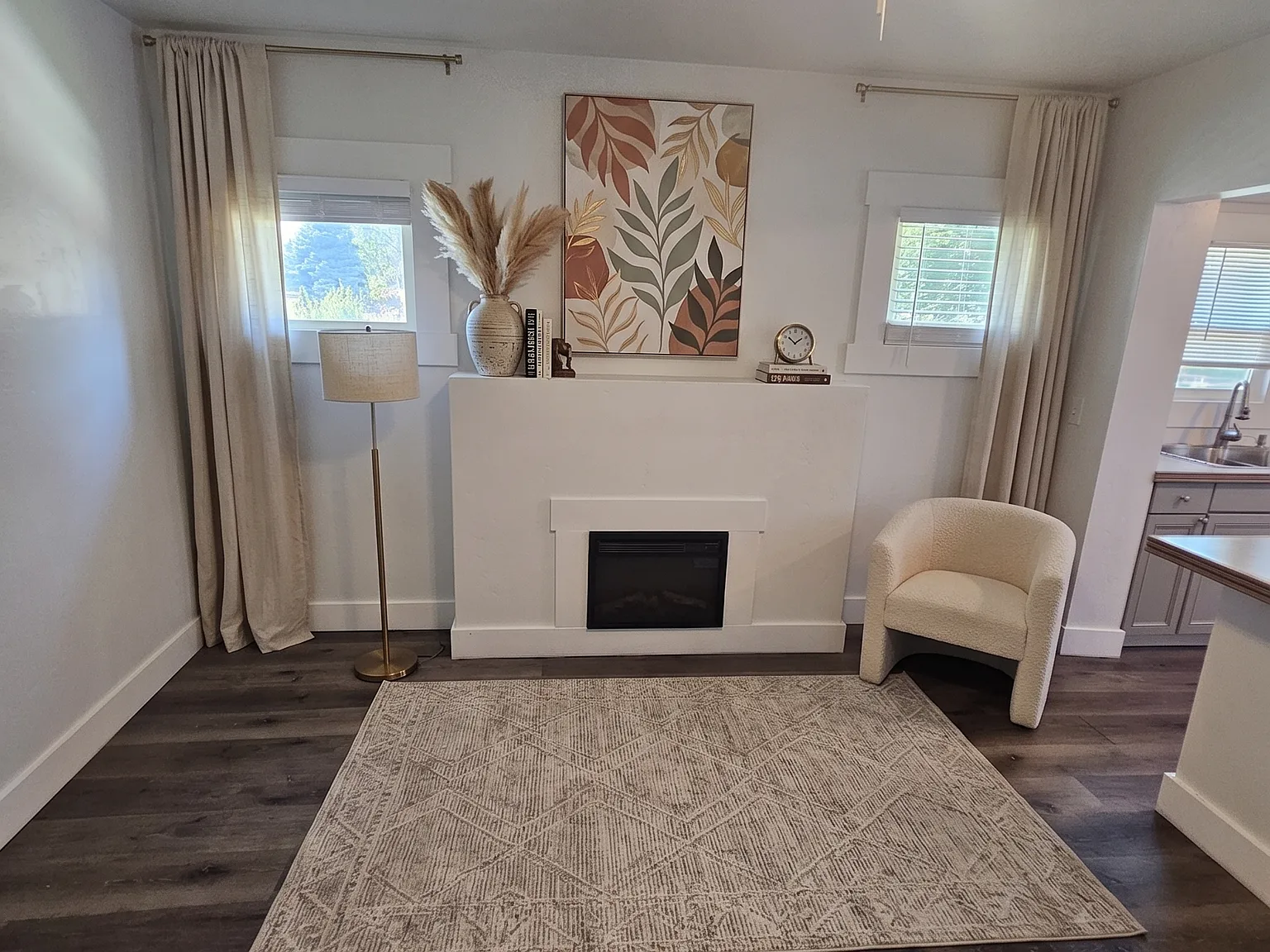 1 bed, 700 sqft, $1,175 — Photo 3