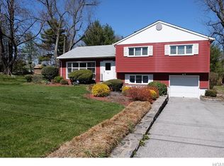 35 Ganung Dr, Ossining, NY 10562