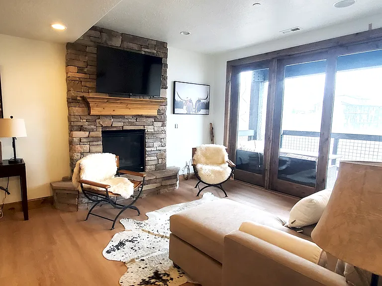1238 Hailstone Dr — Photo 26