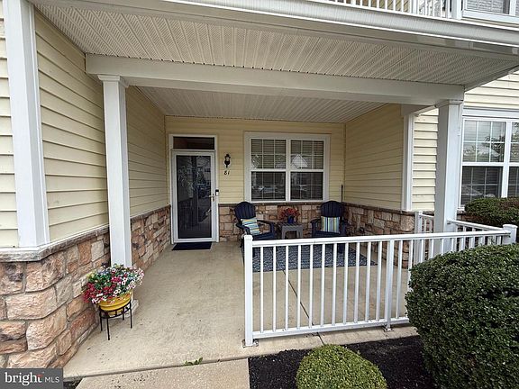 2nd image of 81 Pelican Pl