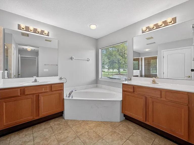 6377 Island Forest Dr #E — Photo 19