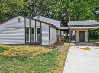 2731 Clubhouse Dr, Columbus, OH 43211