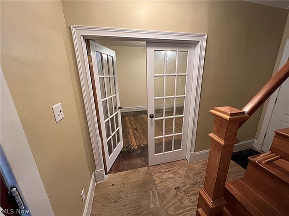 5th image of 503 Dekalb St
