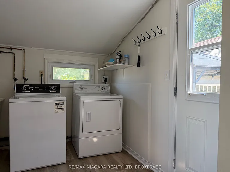 4354 5th Ave — Photo 14