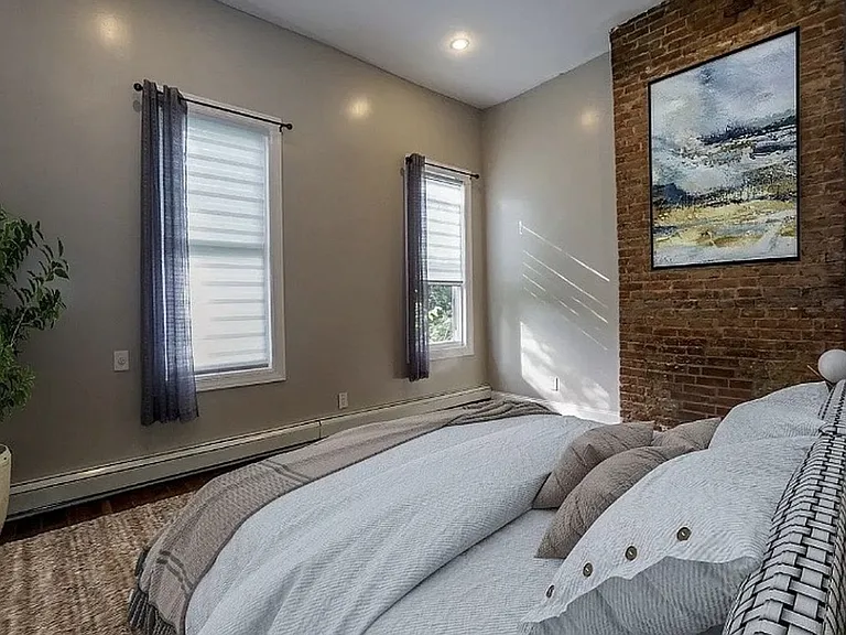 712 Chauncey St #2 — Photo 5