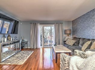 Village Green, Hamden, CT 06518