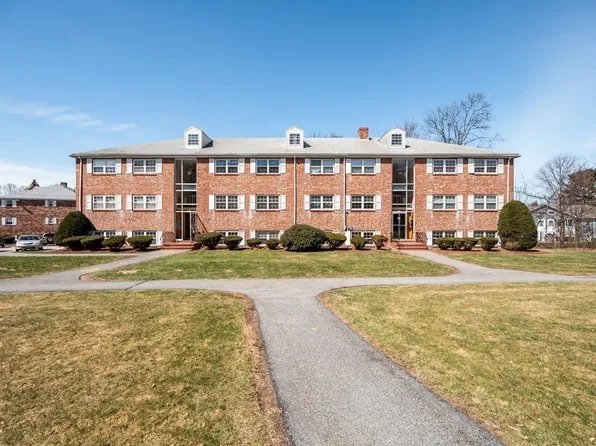 67 Fernview Ave APT 2, North Andover, MA 01845